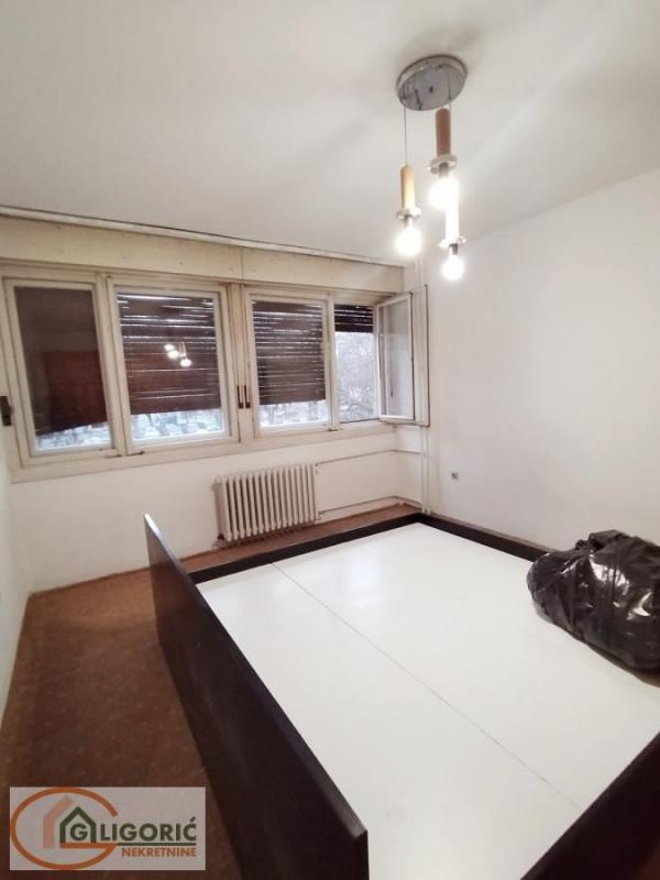 Stan na prodaju u Beogradu, Novi Beograd blok 45 (TC Enjub), trosoban, 94m2, cena 340000 evra