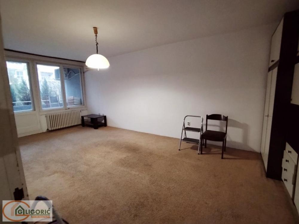 Stan na prodaju u Beogradu, Novi Beograd blok 45 (TC Enjub), trosoban, 94m2, cena 340000 evra