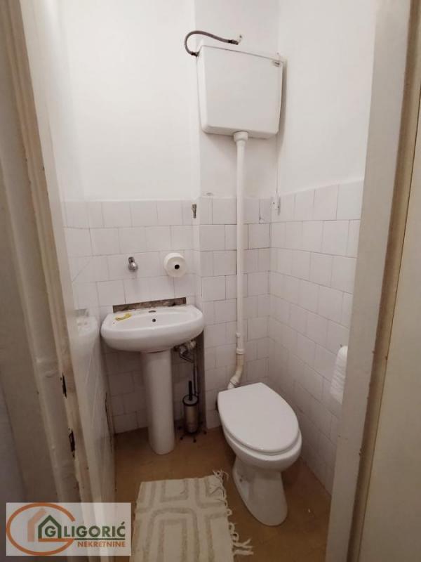 Stan na prodaju u Beogradu, Novi Beograd blok 45 (TC Enjub), trosoban, 94m2, cena 340000 evra