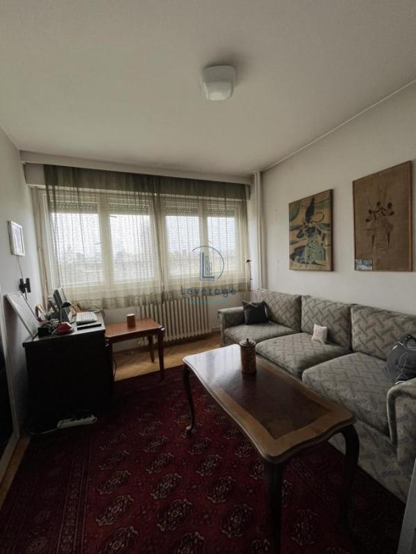 Stan na prodaju u Beogradu, Zemun Kej, dvoiposoban, 80m2, cena 279000 evra