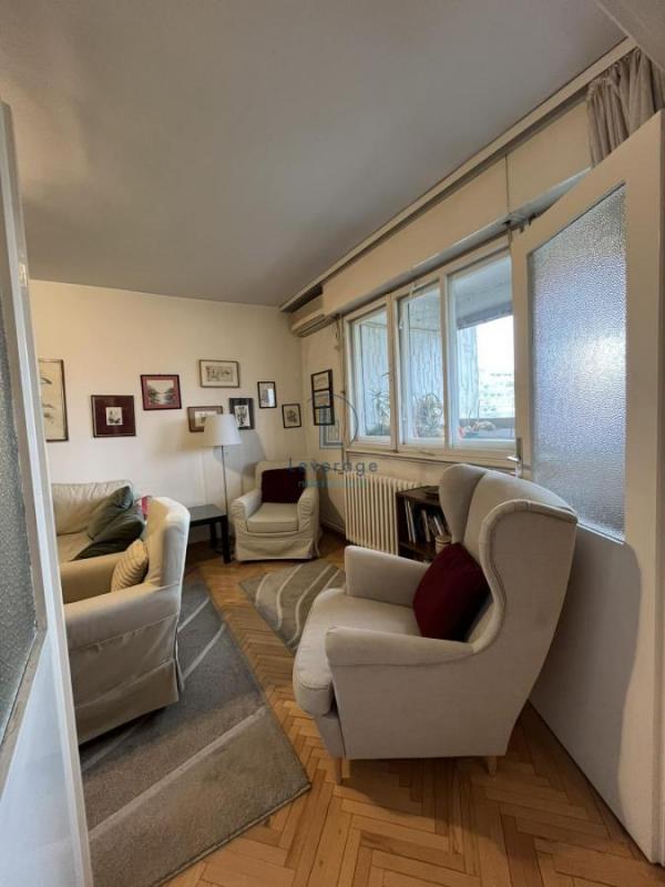 Stan na prodaju u Beogradu, Zemun Kej, dvoiposoban, 80m2, cena 279000 evra