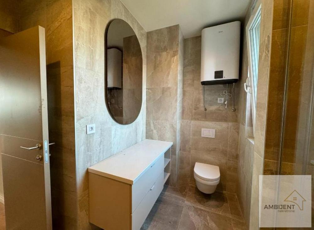 Stan na prodaju u Beogradu, Naselje Stepa Stepanović, 166m2, cena 499740 evra