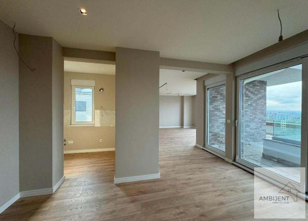 Stan na prodaju u Beogradu, Naselje Stepa Stepanović, 166m2, cena 499740 evra