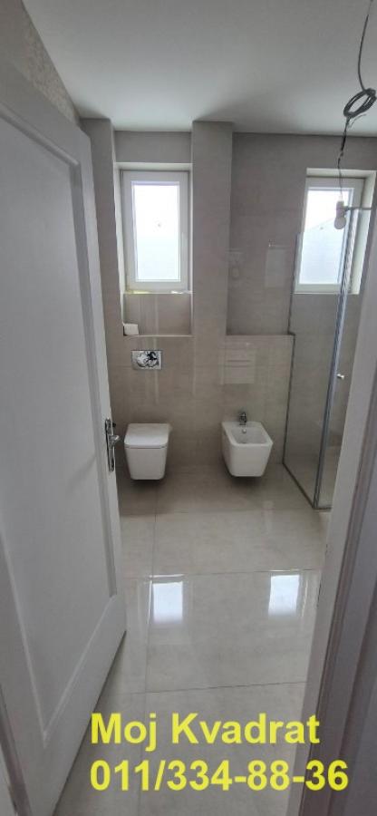 Stan na prodaju u Beogradu, Lion, trosoban, 71m2, cena 280000 evra