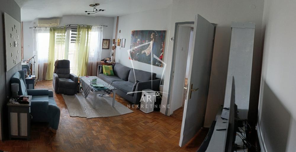 Stan na prodaju u Beogradu, Novi Beograd blok 45 (TC Enjub), dvoiposoban, 69m2, cena 280000 evra