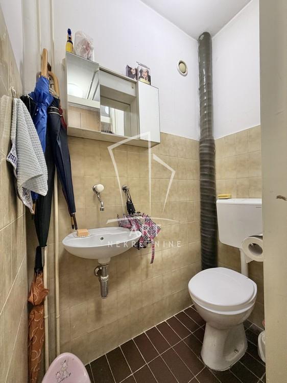 Stan na prodaju u Beogradu, Mirijevo, dvoiposoban, 71m2, cena 205000 evra