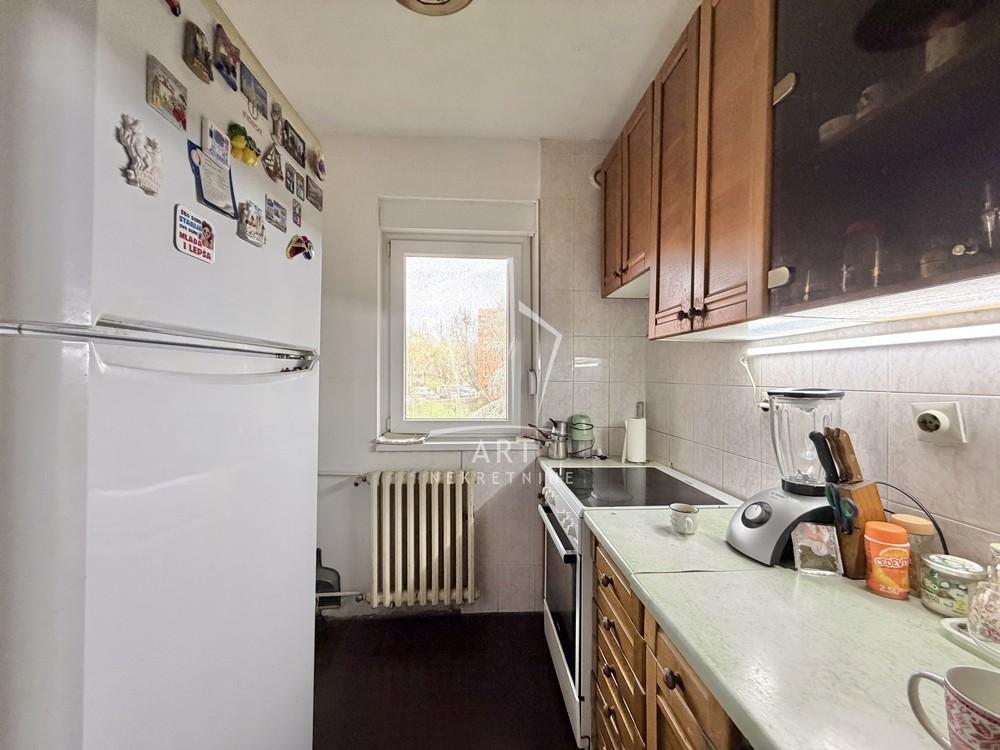 Stan na prodaju u Beogradu, Mirijevo, dvoiposoban, 71m2, cena 205000 evra