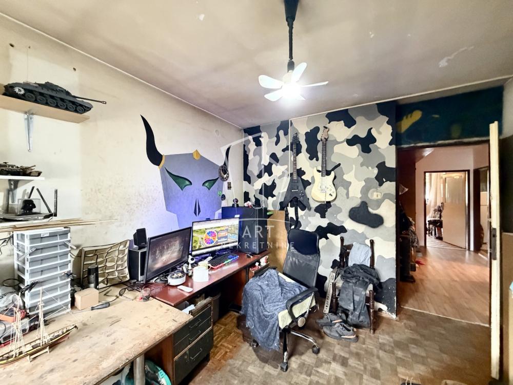 Stan na prodaju u Beogradu, Novi Beograd blok 21 (10. gimnazija), trosoban, 67m2, cena 217000 evra