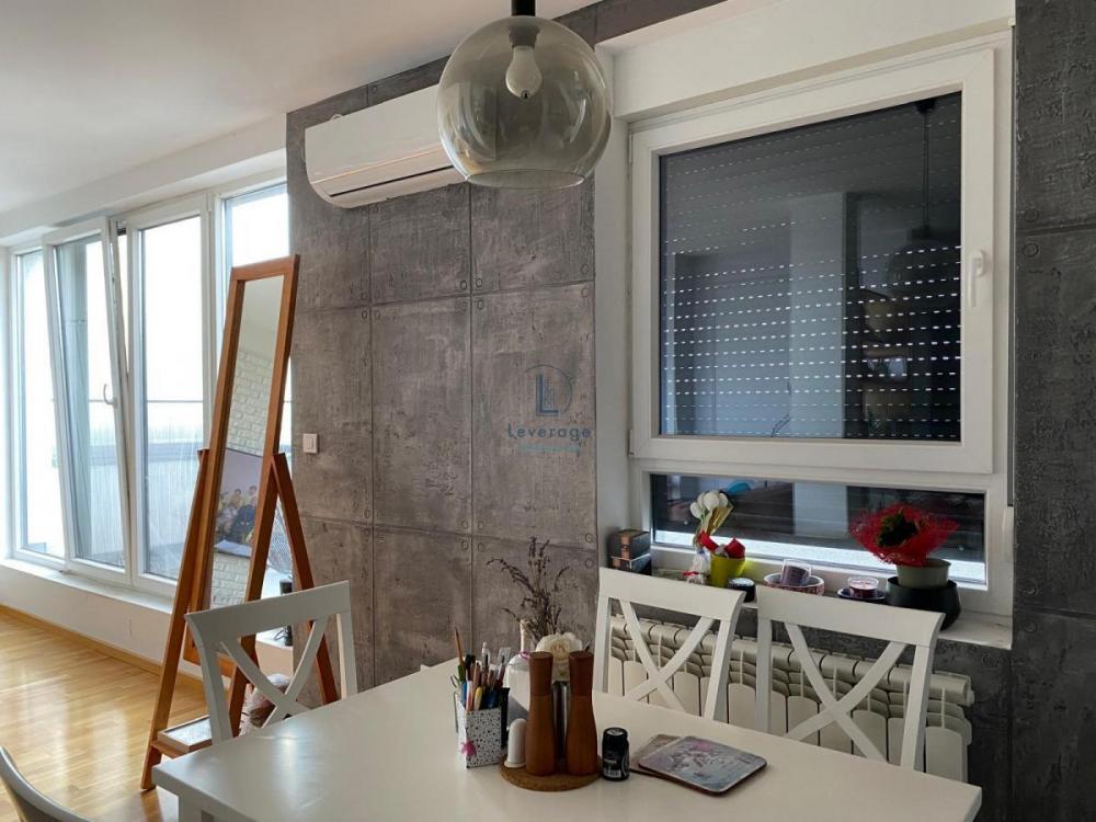 Stan na prodaju u Beogradu, Višnjička banja, cetvorosoban, 106m2, cena 279900 evra