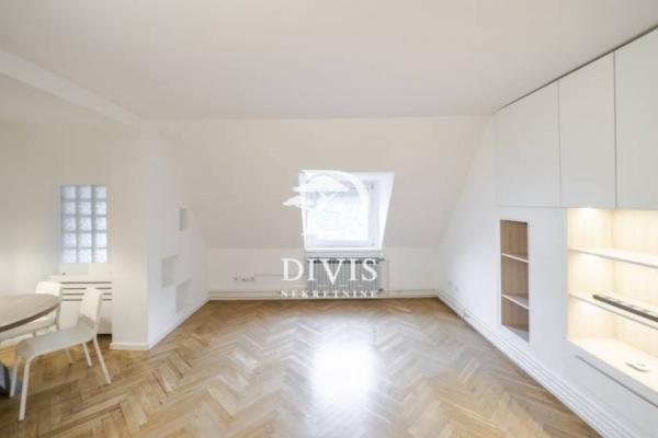 Stan na prodaju u Beogradu, Stari grad, trosoban, 83m2, cena 340000 evra