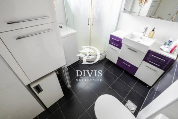 Stan na prodaju u Beogradu, Stari grad, trosoban, 83m2, cena 340000 evra