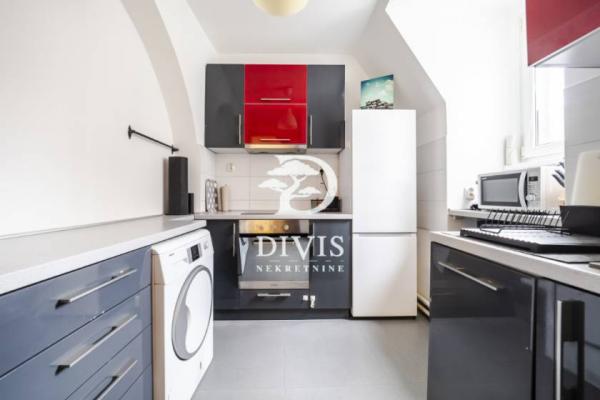 Stan na prodaju u Beogradu, Stari grad, trosoban, 83m2, cena 340000 evra