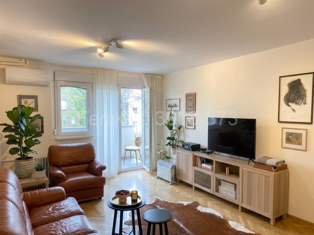 Stan na prodaju u Beogradu, Crveni Krst, troiposoban, 90m2, cena 349000 evra