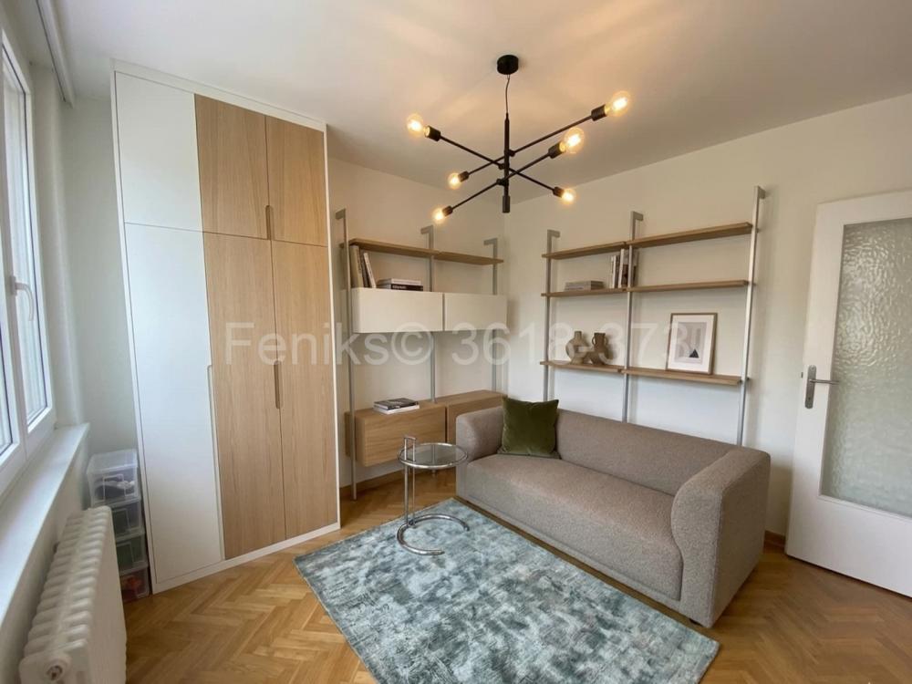 Stan na prodaju u Beogradu, Crveni Krst, troiposoban, 90m2, cena 349000 evra