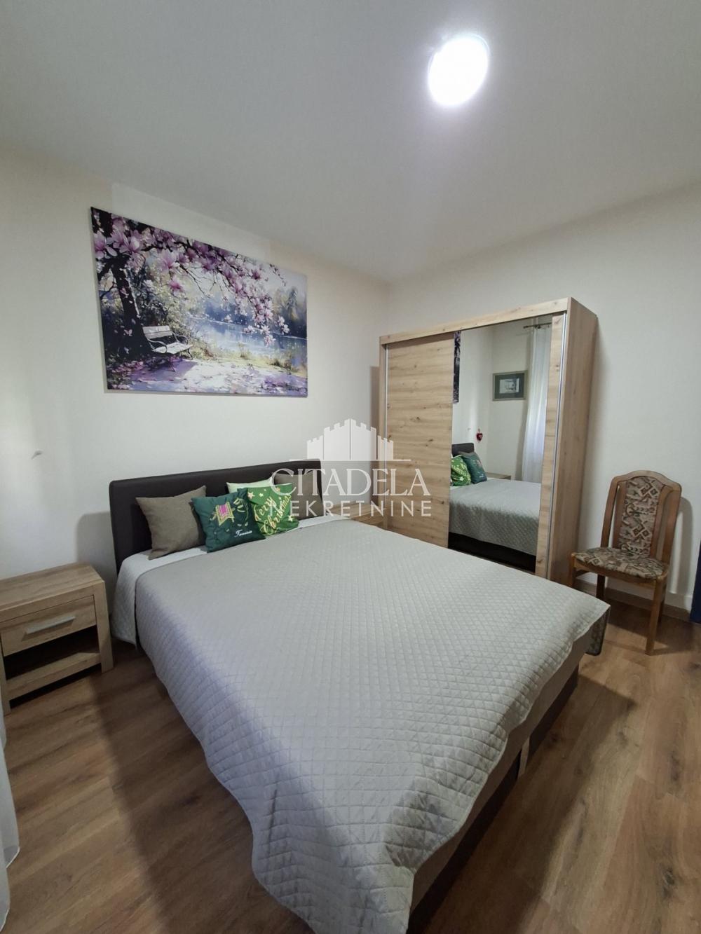 Stan na prodaju u Beogradu, Banovo brdo, dvosoban, 53m2, cena 185000 evra