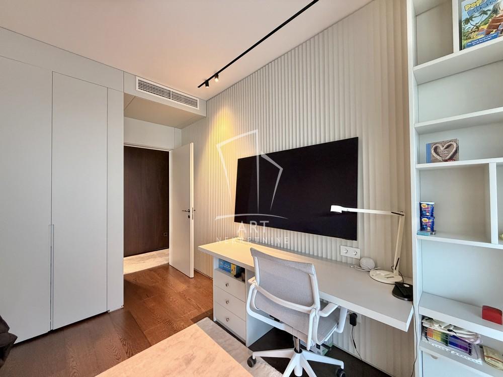 Stan na prodaju u Beogradu, Beograd na vodi, cetvorosoban, 139m2, cena 1400000 evra