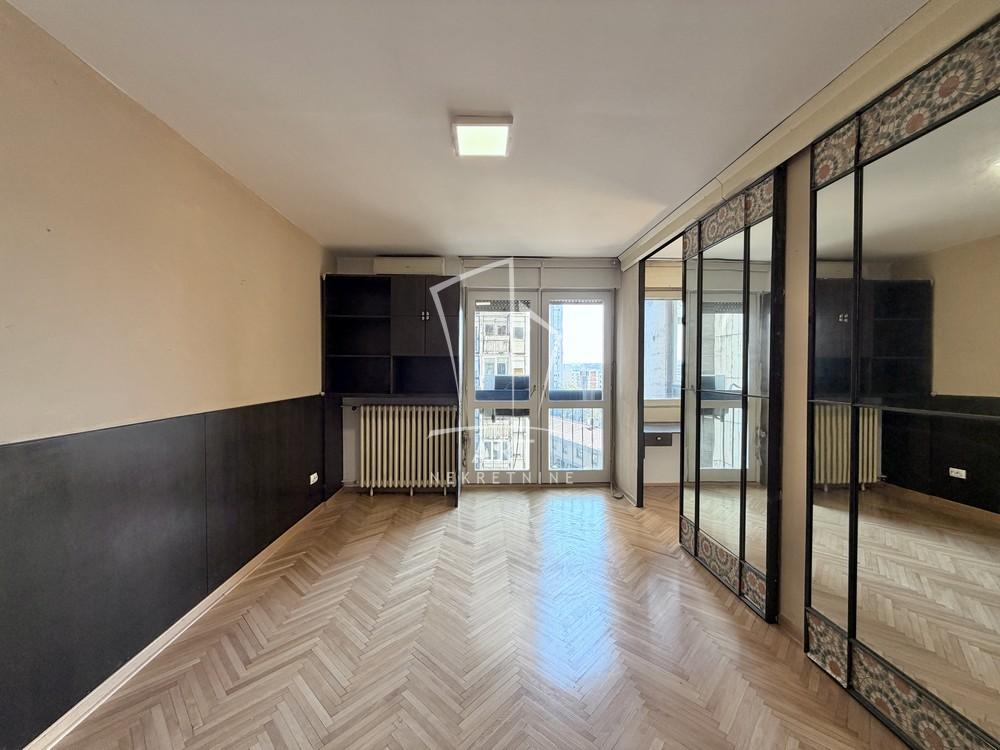 Stan na prodaju u Beogradu, Crveni Krst, jednosoban, 41m2, cena 175000 evra