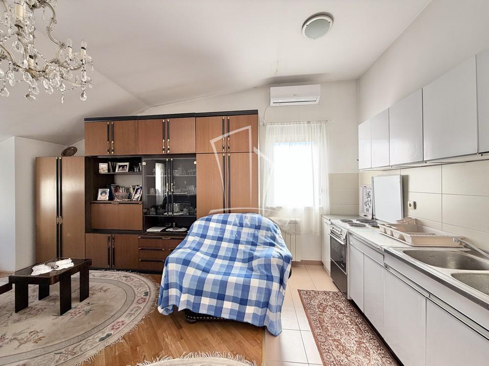 Stan na prodaju u Beogradu, Pašino brdo, dvosoban, 48m2, cena 177000 evra