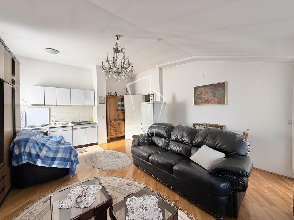 Stan na prodaju u Beogradu, Pašino brdo, dvosoban, 48m2, cena 177000 evra