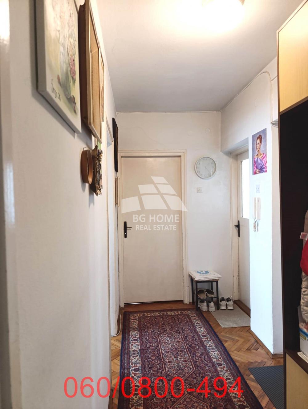 Stan na prodaju u Beogradu, Karaburma, dvosoban, 64m2, cena 160000 evra