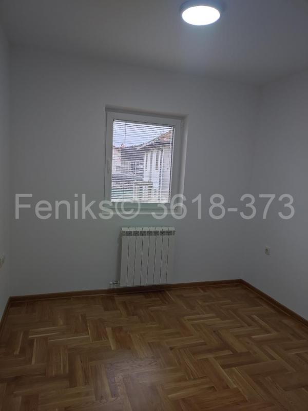 Stan na prodaju u Beogradu, Altina, trosoban, 65m2, cena 123500 evra