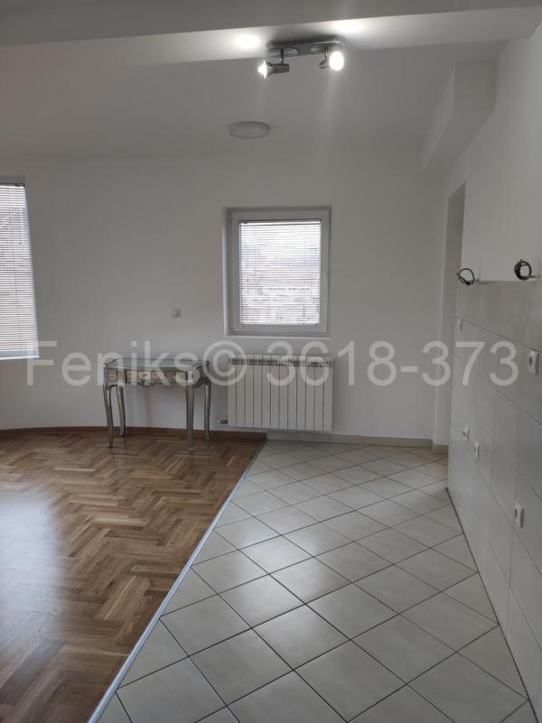 Stan na prodaju u Beogradu, Altina, trosoban, 65m2, cena 123500 evra