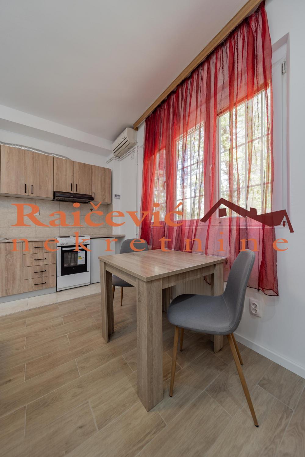 Stan na prodaju u Beogradu, Dorćol, jednoiposoban, 31m2, cena 173000 evra