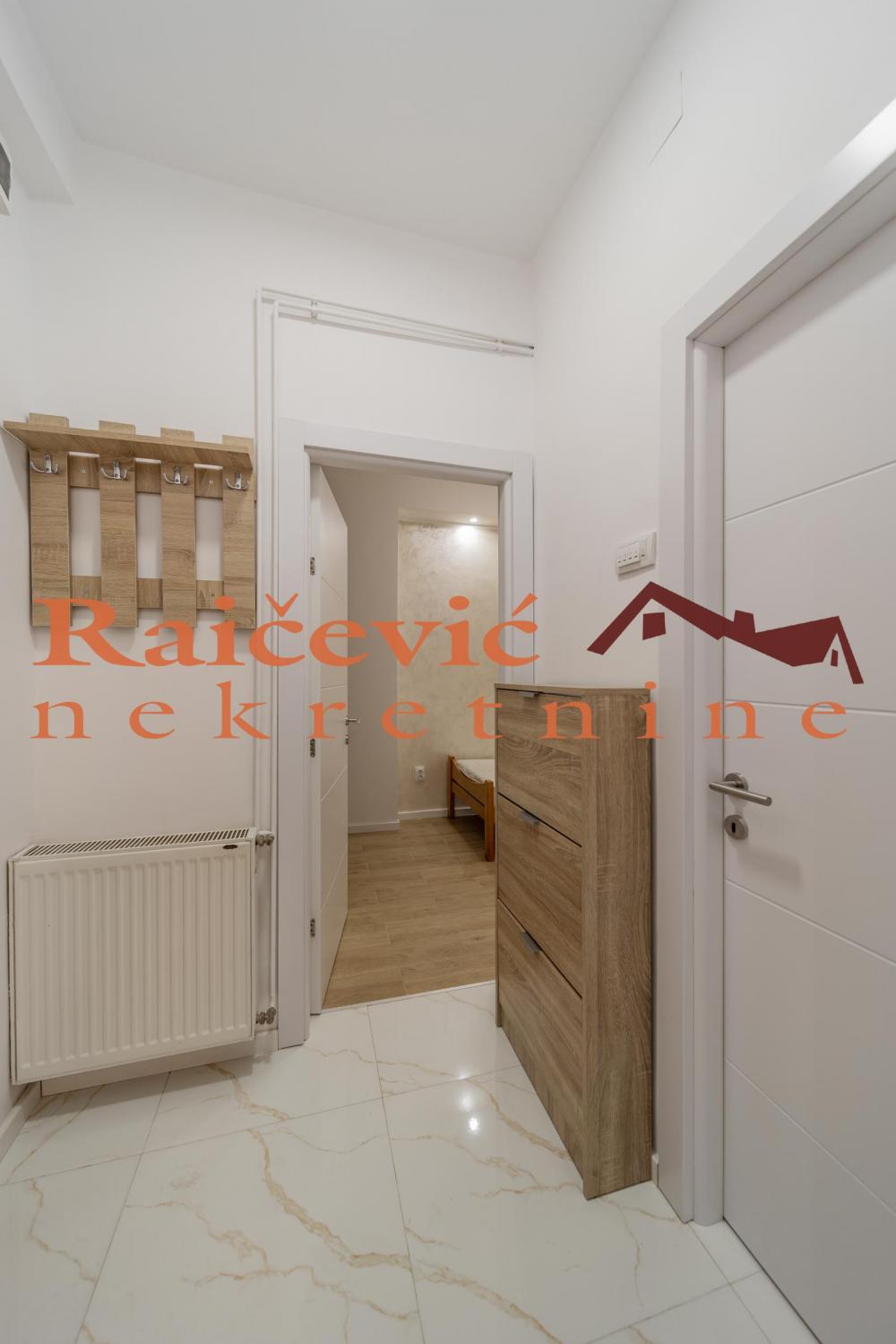 Stan na prodaju u Beogradu, Dorćol, jednoiposoban, 31m2, cena 173000 evra