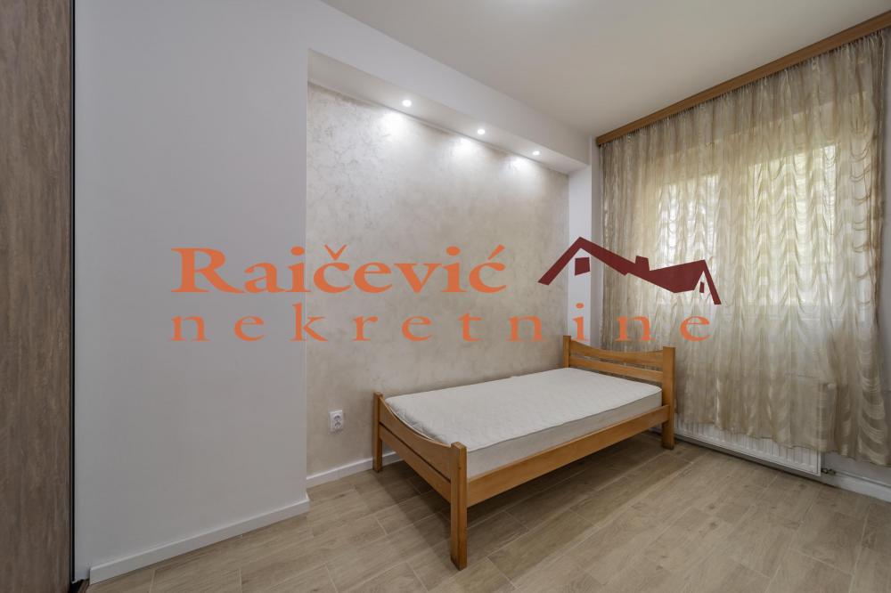 Stan na prodaju u Beogradu, Dorćol, jednoiposoban, 31m2, cena 173000 evra