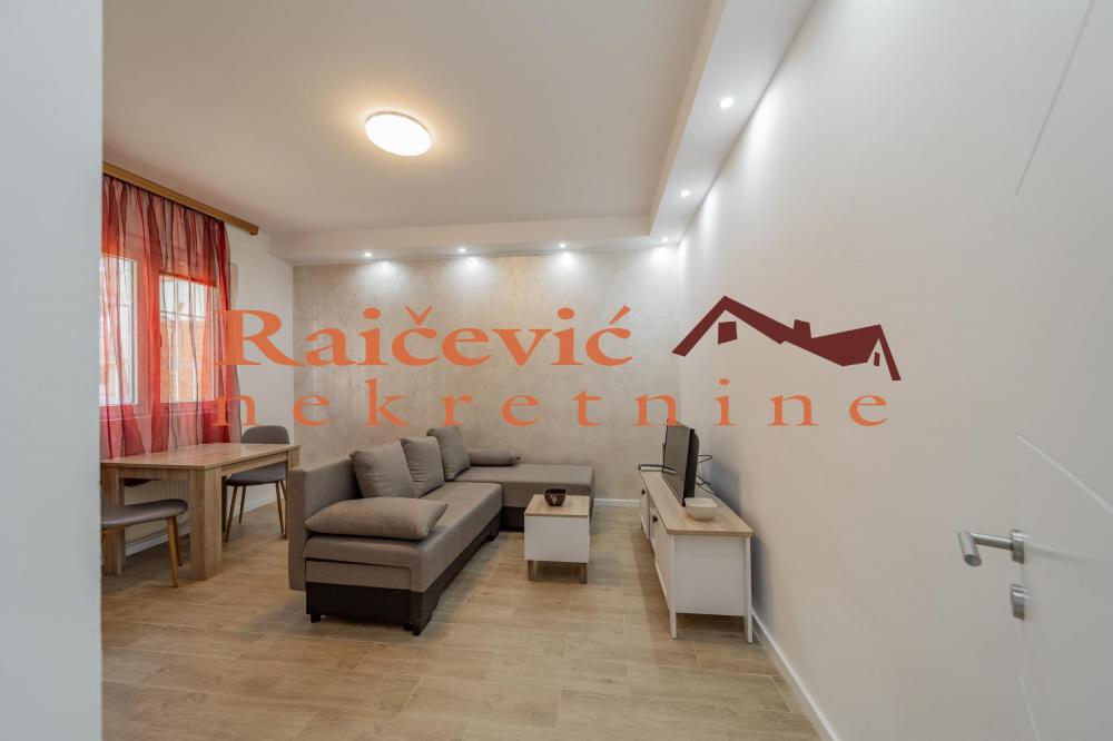 Stan na prodaju u Beogradu, Dorćol, jednoiposoban, 31m2, cena 173000 evra