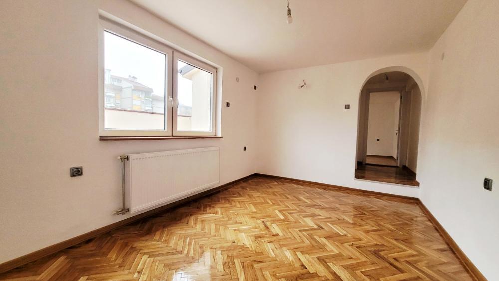 Stan na prodaju u Beogradu, Vojvode Stepe,Voždovac, dvoiposoban, 61m2, cena 162000 evra