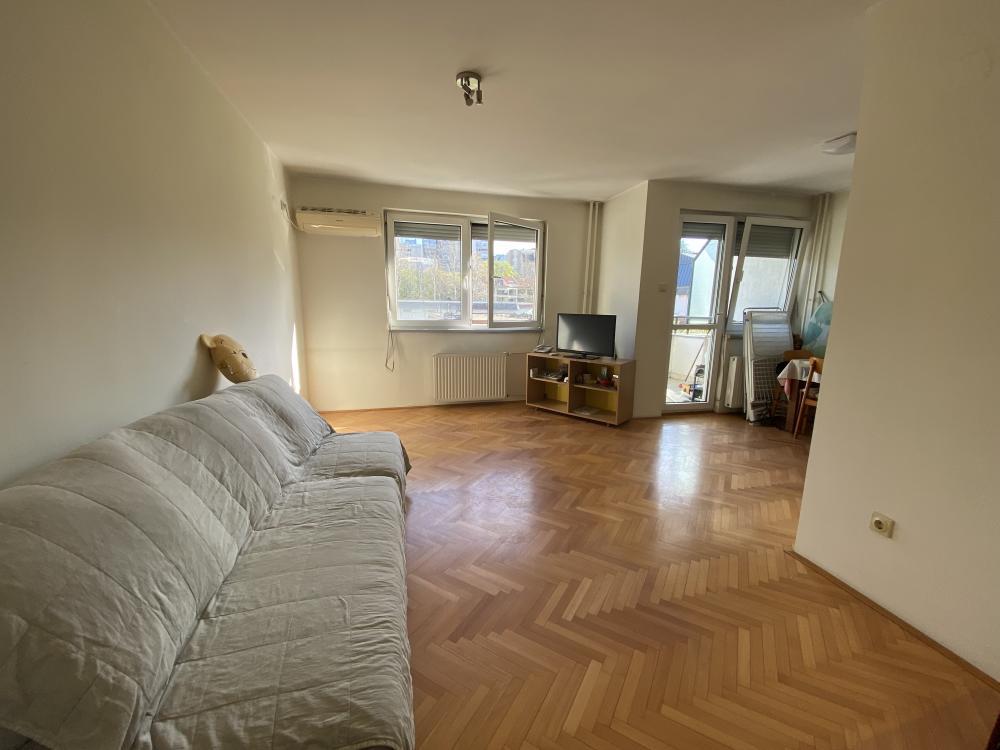 Stan na prodaju u Beogradu, Braće Jerković, dvosoban, 51m2, cena 153000 evra