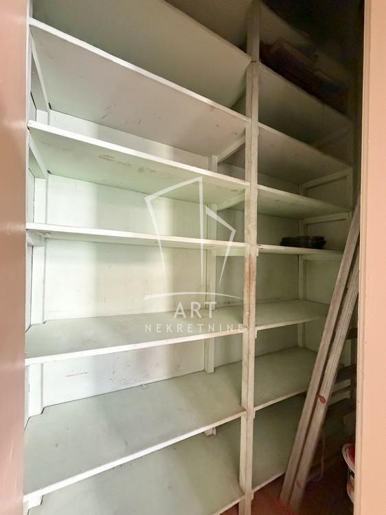 Stan na prodaju u Beogradu, Vračar, troiposoban, 81m2, cena 325000 evra