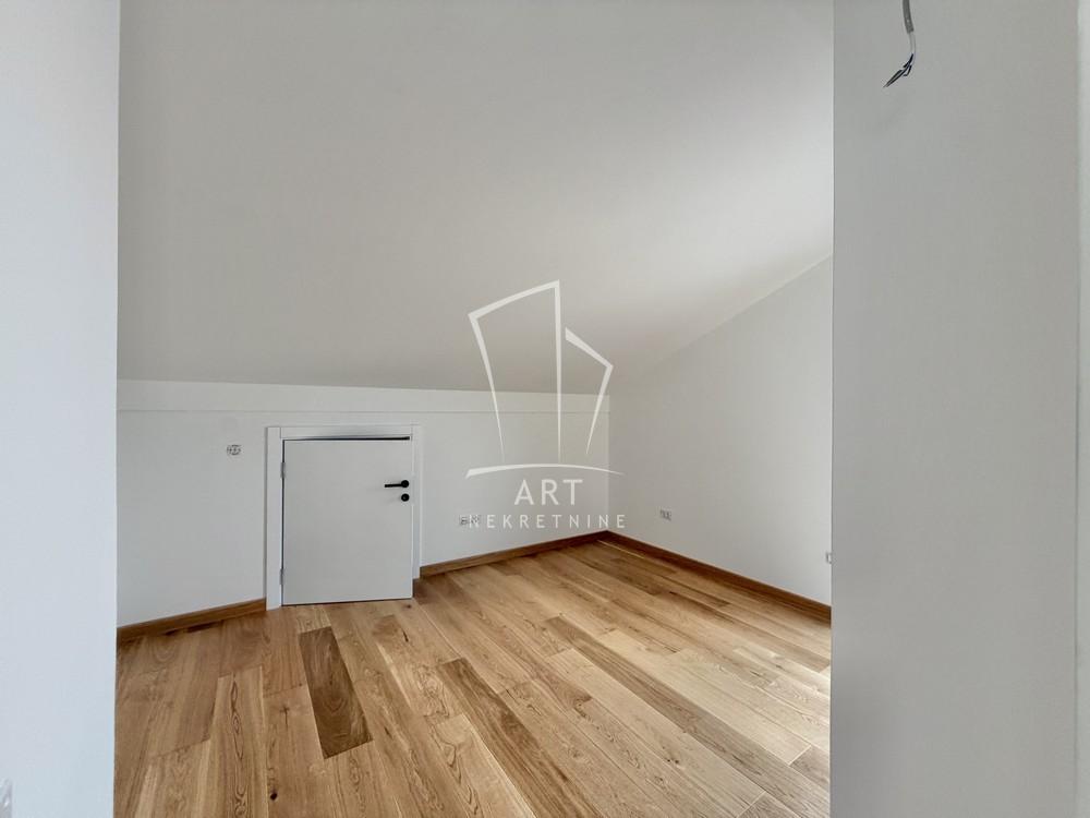 Stan na prodaju u Beogradu, Pašino brdo, troiposoban, 88m2, cena 315000 evra