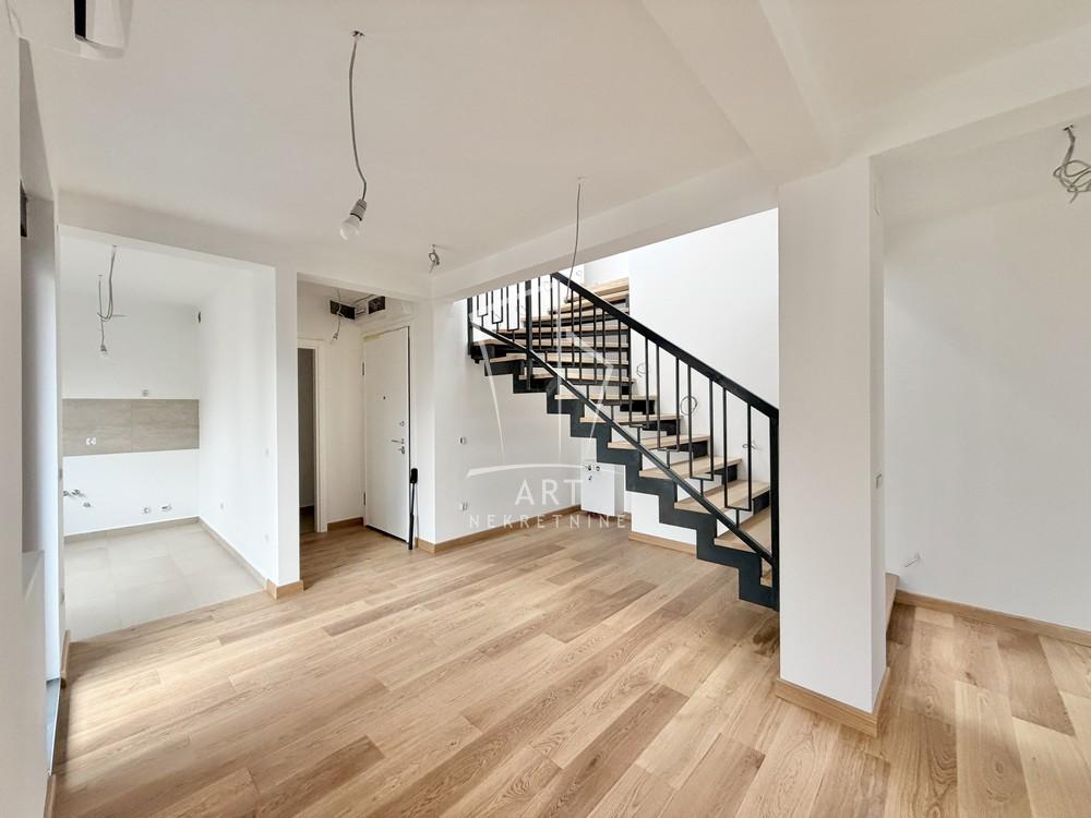 Stan na prodaju u Beogradu, Pašino brdo, troiposoban, 88m2, cena 315000 evra