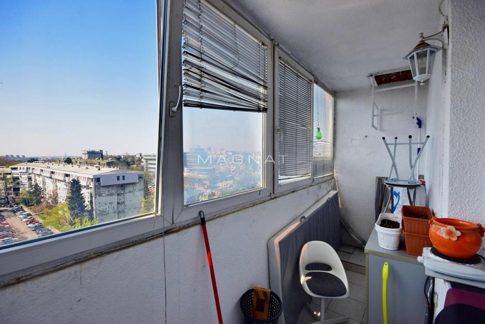 Stan na prodaju u Beogradu, Voždovac, dvosoban, 58m2, cena 189900 evra