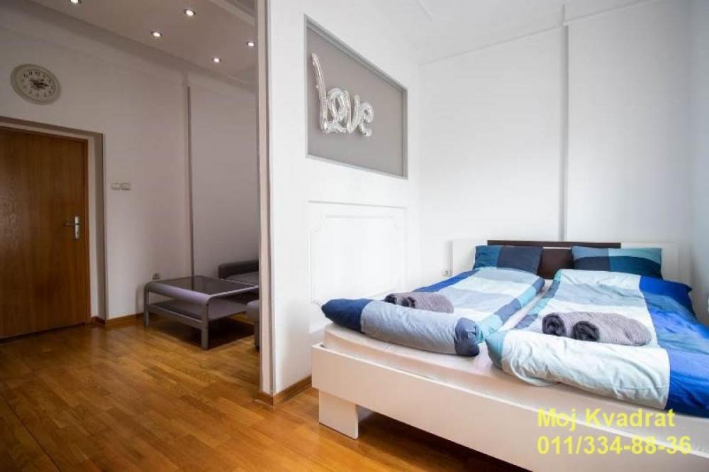 Stan na prodaju u Beogradu, Obilićev venac, jednoiposoban, 40m2, cena 260000 evra