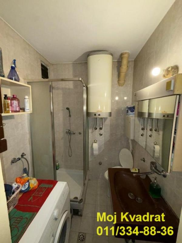 Stan na prodaju u Beogradu, Hadžipopovac, trosoban, 58m2, cena 209000 evra