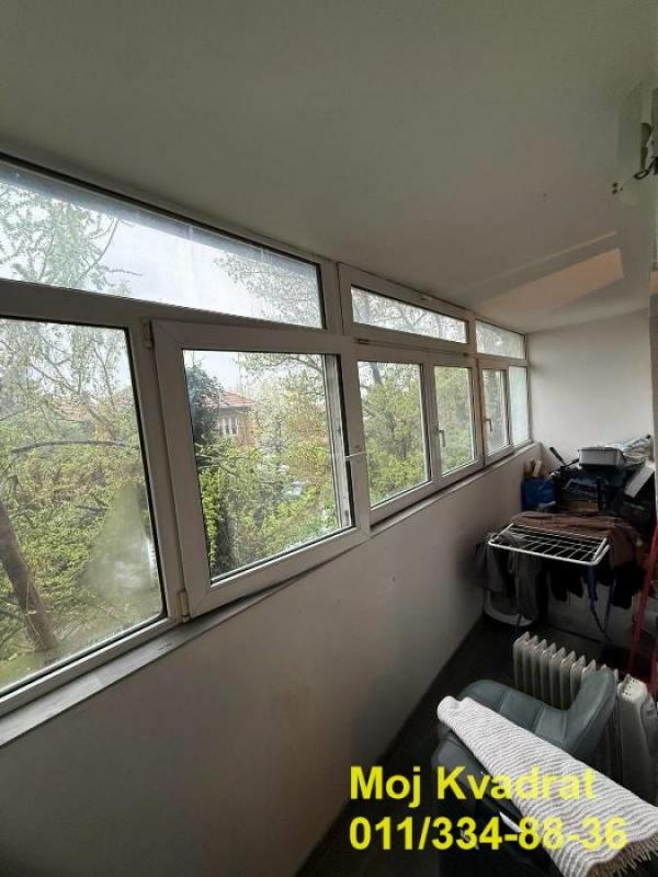 Stan na prodaju u Beogradu, Autokomanda, trosoban, 78m2, cena 328000 evra