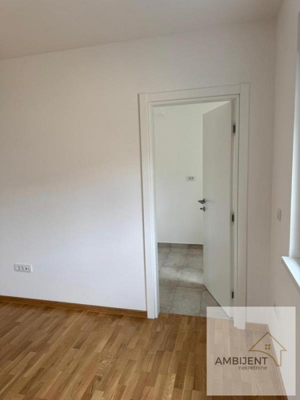 Stan na prodaju u Beogradu, Ledine, dvosoban, 42m2, cena 120000 evra