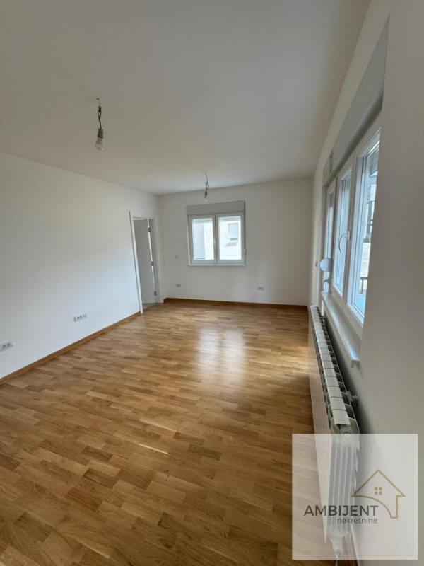 Stan na prodaju u Beogradu, Ledine, dvosoban, 42m2, cena 120000 evra