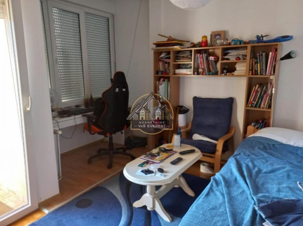 Stan na prodaju u Beogradu, Medaković, dvosoban, 53m2, cena 135000 evra