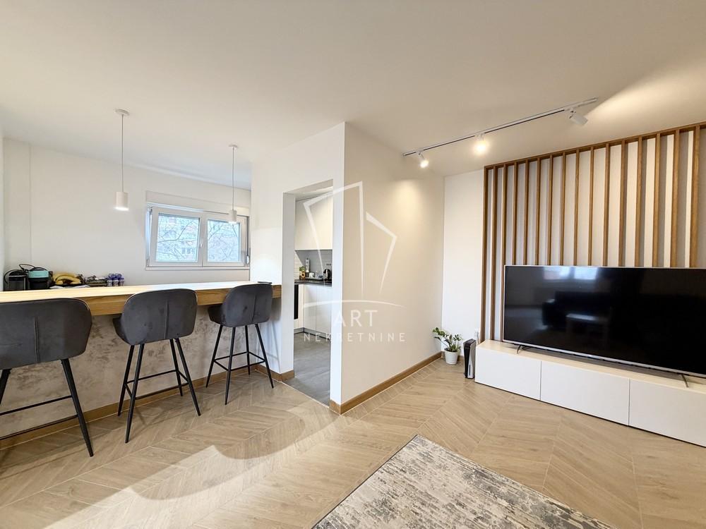 Stan na prodaju u Beogradu, Miljakovac, cetvorosoban, 86m2, cena 245000 evra