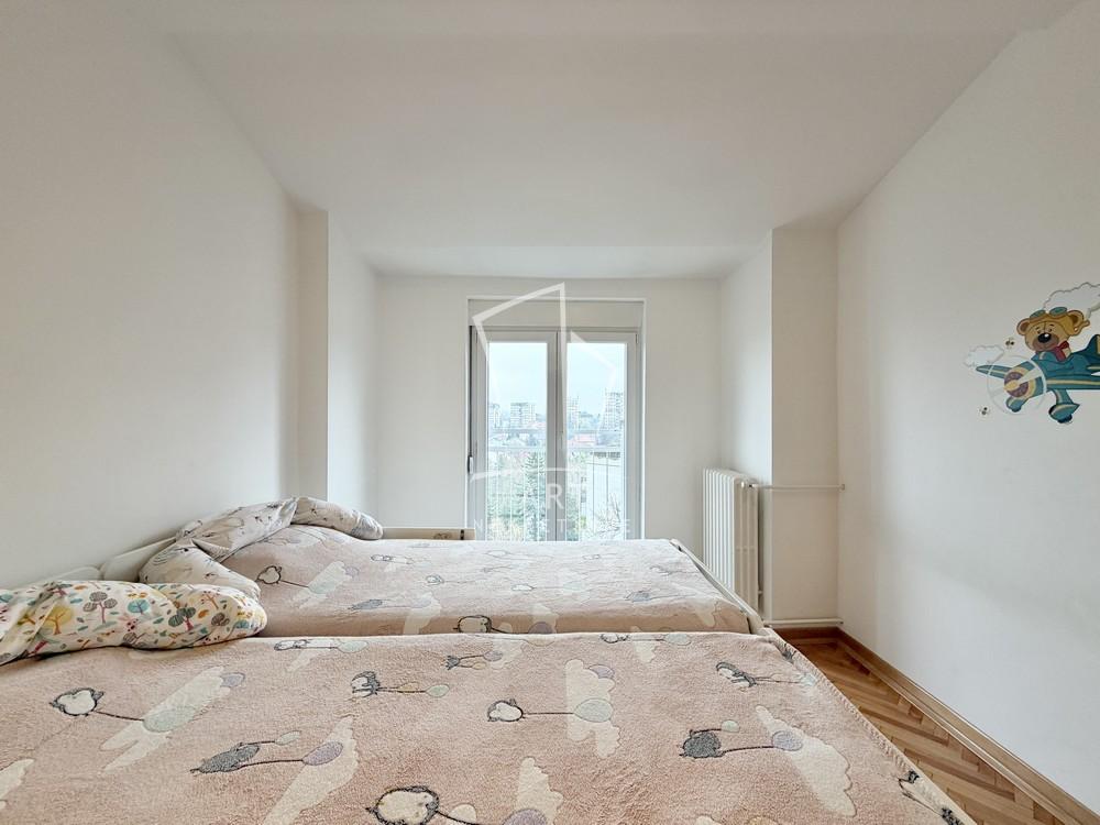 Stan na prodaju u Beogradu, Miljakovac, cetvorosoban, 86m2, cena 245000 evra