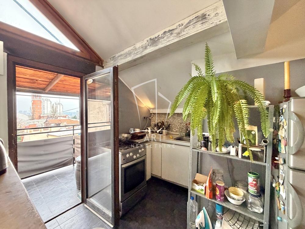 Stan na prodaju u Beogradu, Zvezdara, dvoiposoban, 66m2, cena 200000 evra