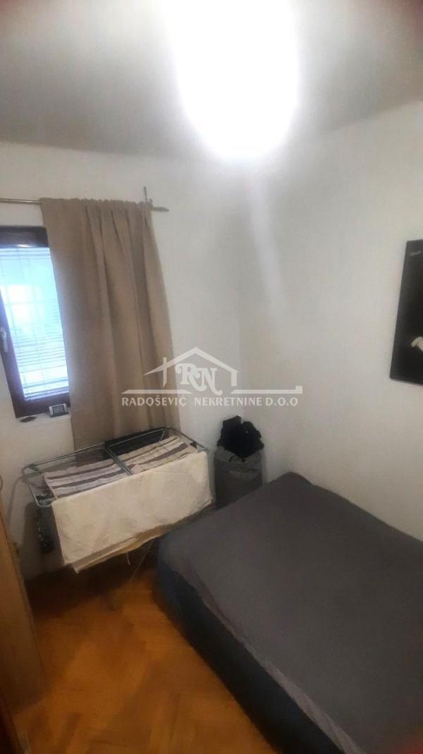 Stan na prodaju u Beogradu, Vračar (Hram), jednoiposoban, 40m2, cena 160000 evra