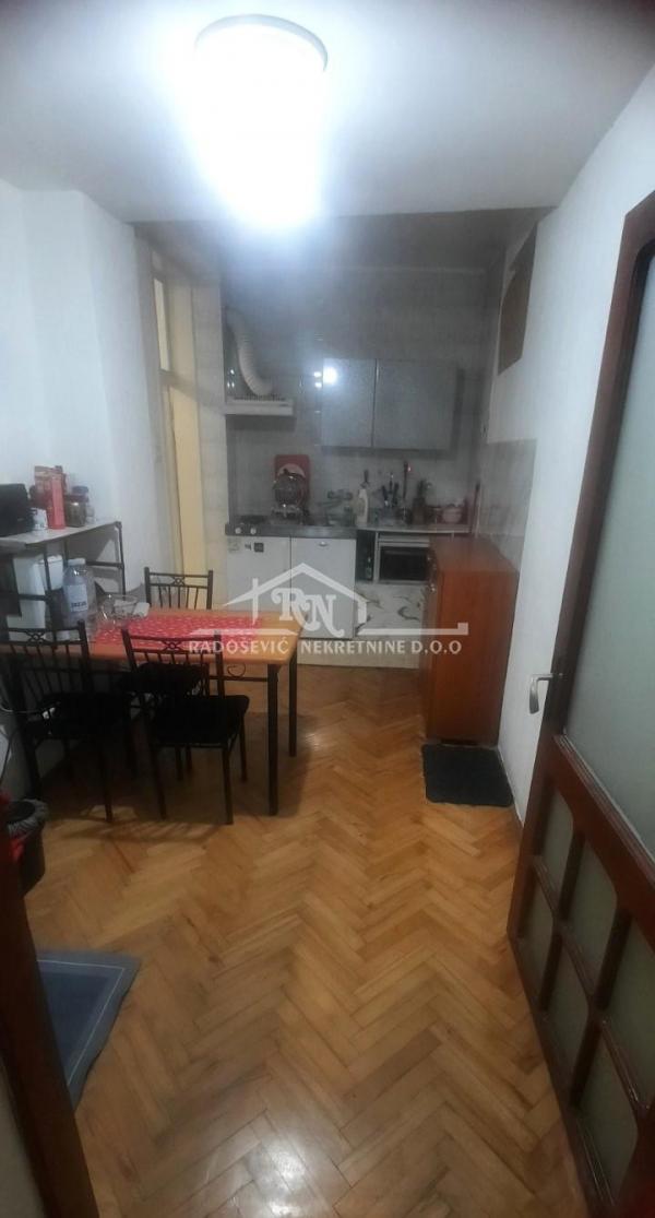 Stan na prodaju u Beogradu, Vračar (Hram), jednoiposoban, 40m2, cena 160000 evra
