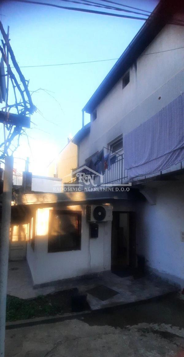 Stan na prodaju u Beogradu, Vračar (Hram), jednoiposoban, 40m2, cena 160000 evra