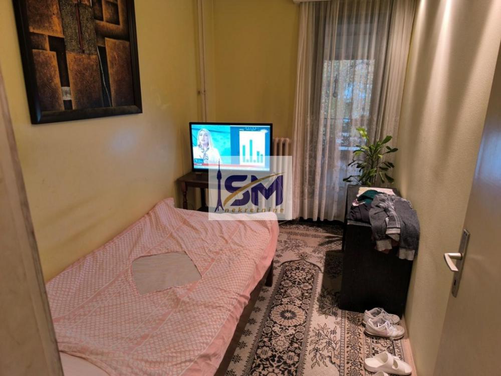 Stan na prodaju u Beogradu, Barajevo, dvoiposoban, 75m2, cena 76000 evra