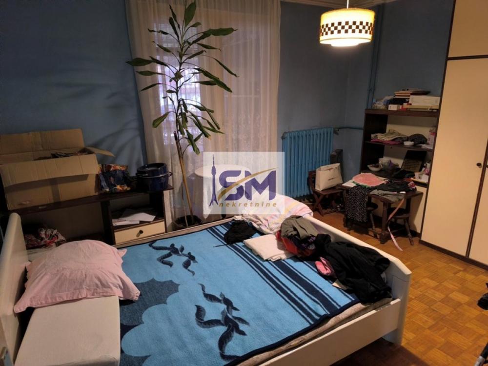 Stan na prodaju u Beogradu, Barajevo, dvoiposoban, 75m2, cena 76000 evra